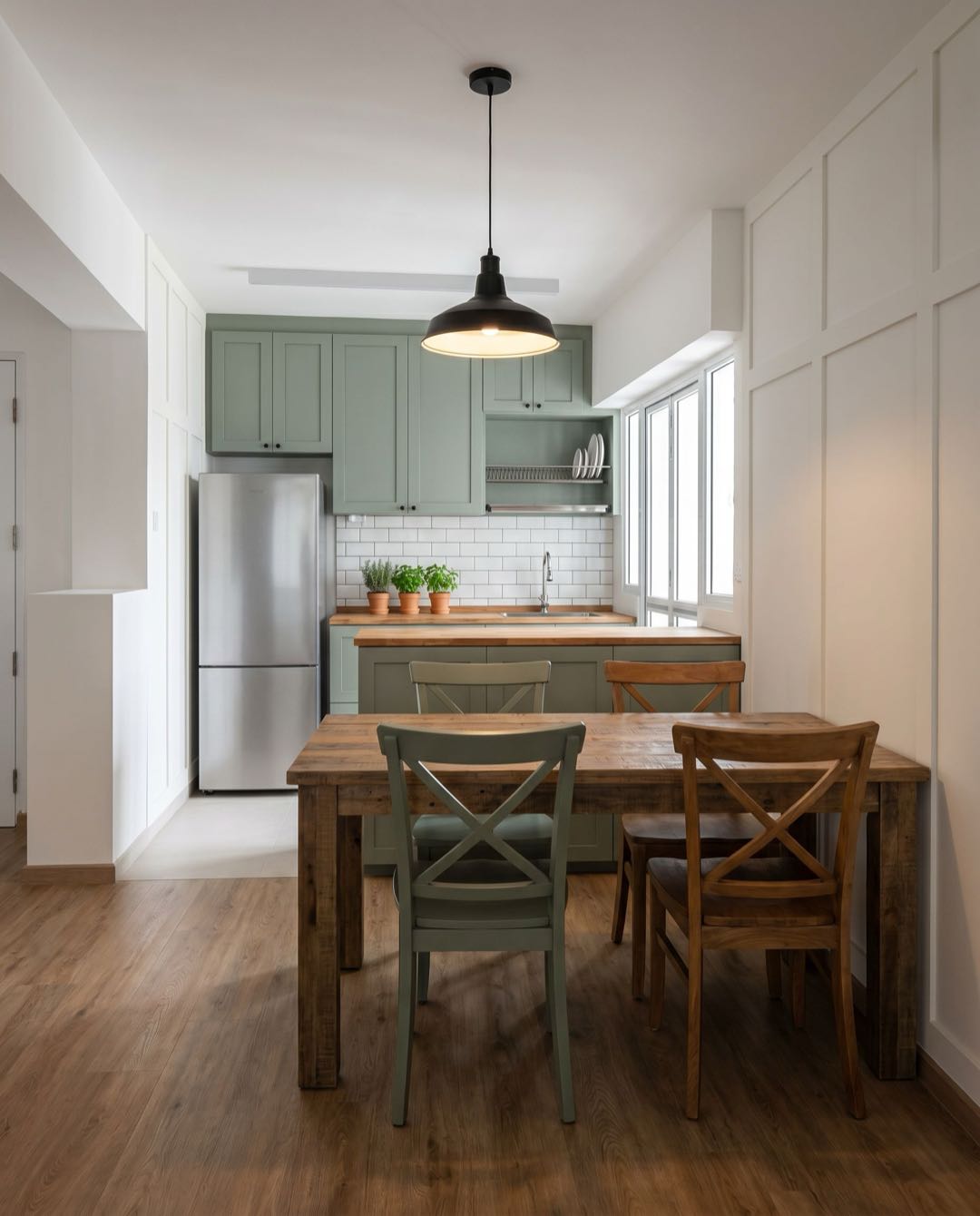 Modern Farmhouse dining area in a Singapore HDB flat